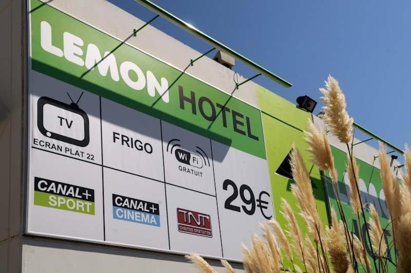 Lemon Hotel Avignon Rochefort Bagian luar foto