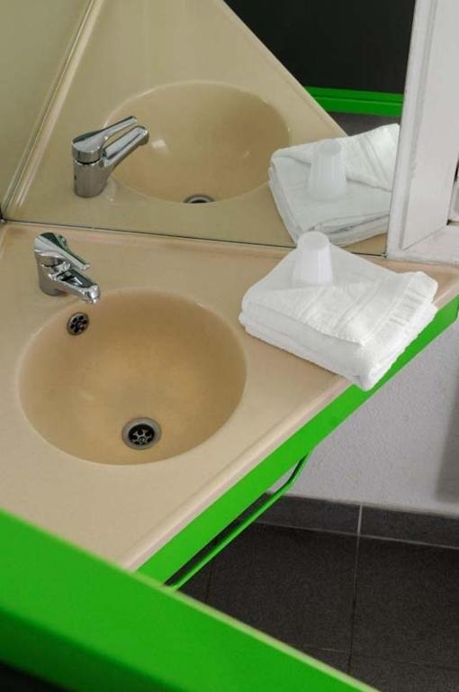 Lemon Hotel Avignon Rochefort Ruang foto