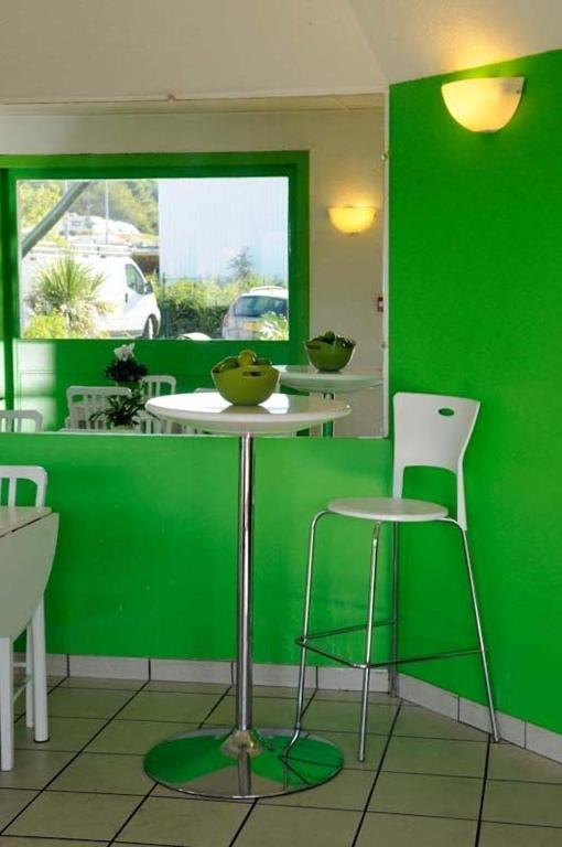 Lemon Hotel Avignon Rochefort Bagian luar foto