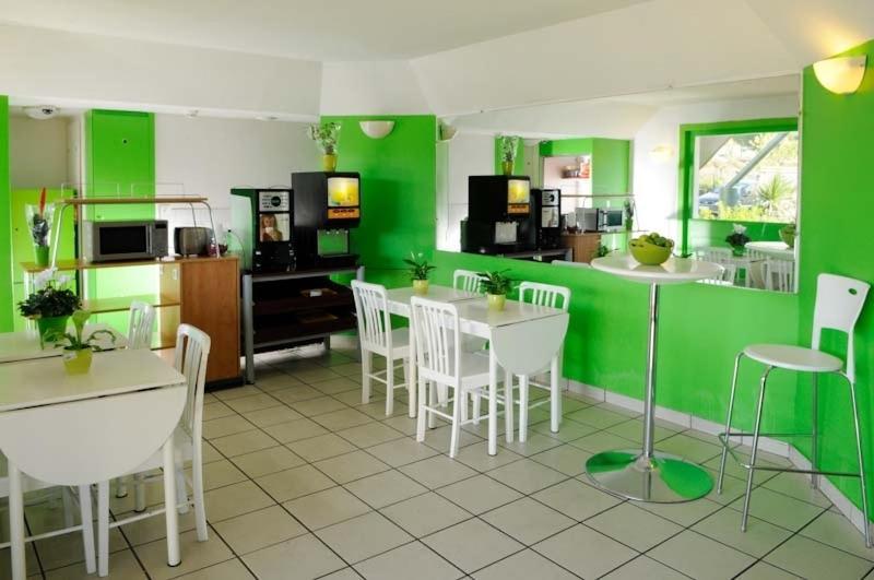 Lemon Hotel Avignon Rochefort Bagian luar foto
